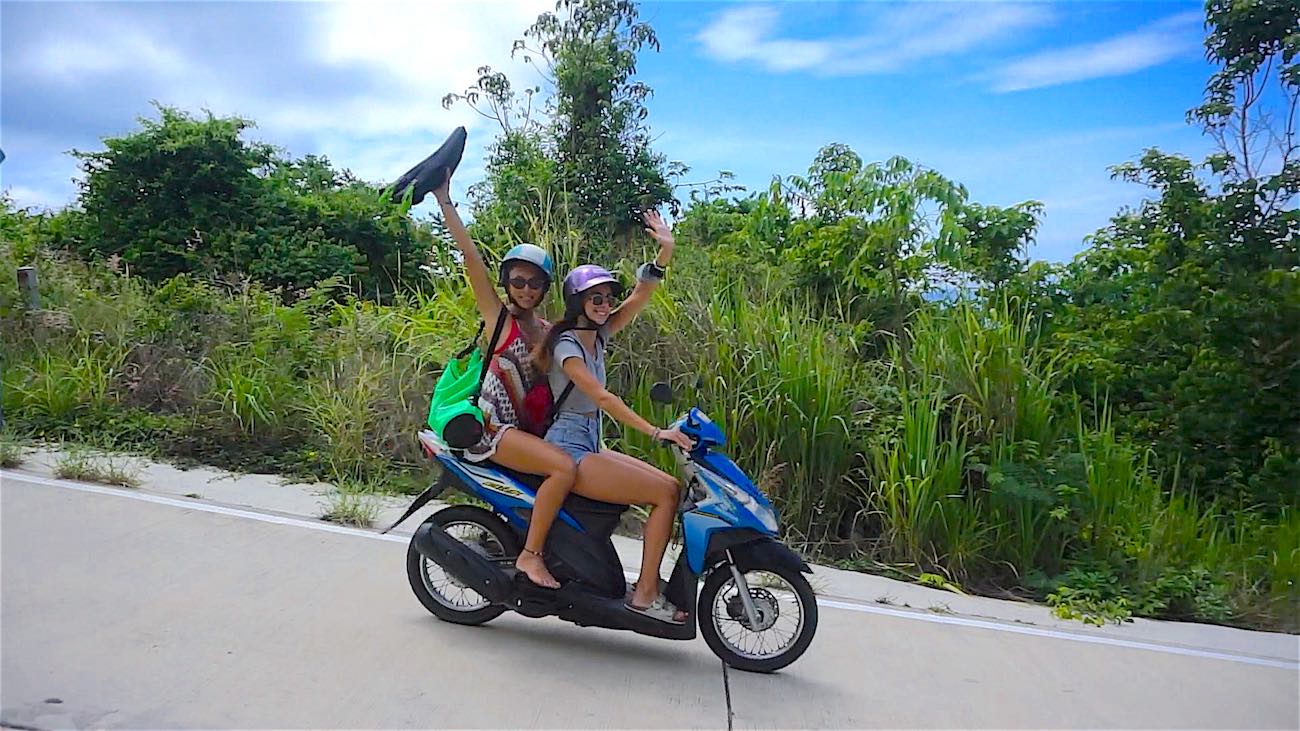 2 Girls on a bike In Koh Tao