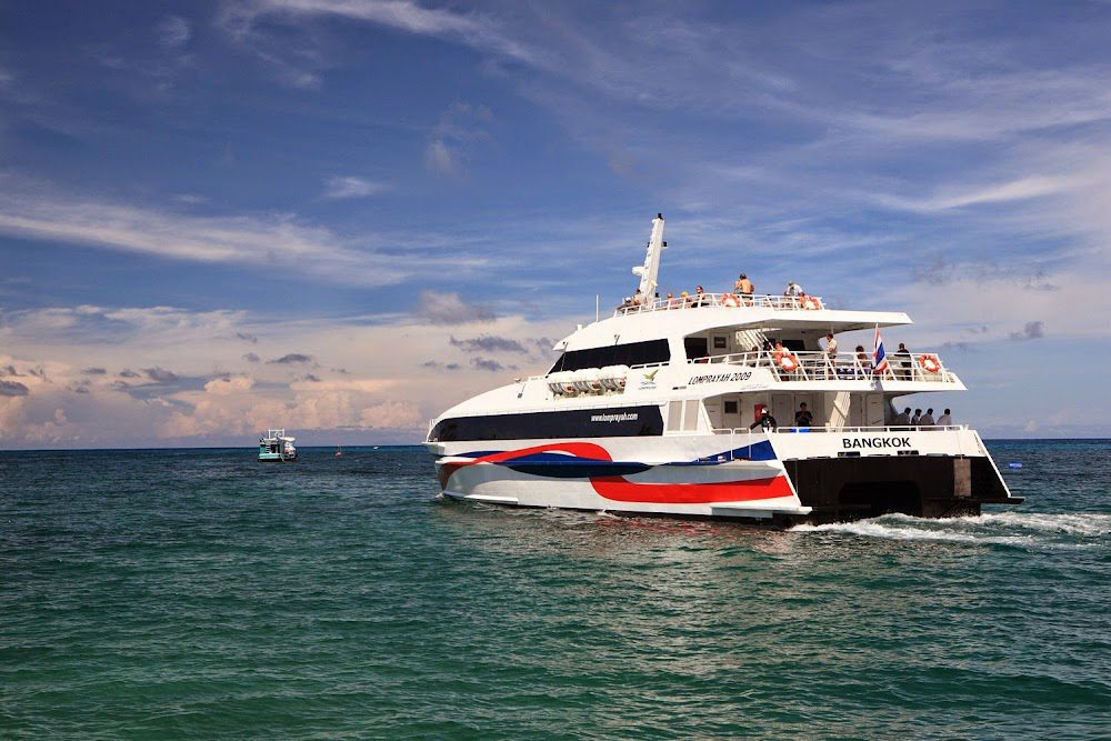 Ferry Travelling to Koh Tao