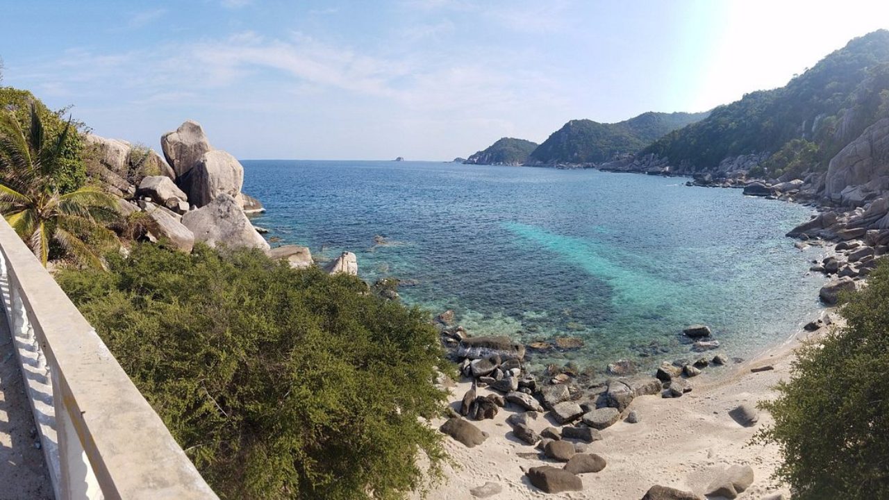 Scenic hiking trail in Koh Tao