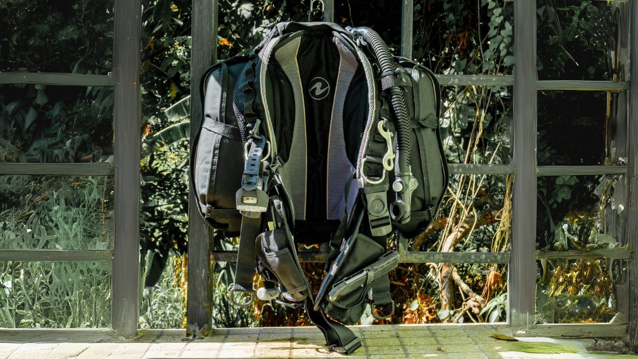 Complete scuba diving gear setup