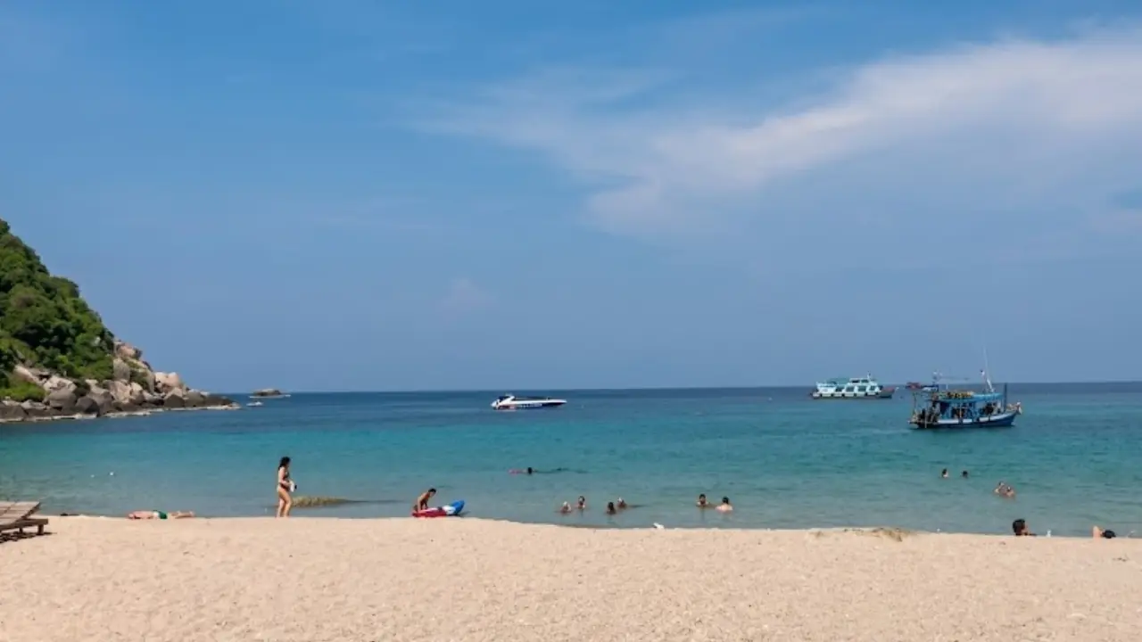 Aow Leuk - Best for Families & Easy Snorkeling