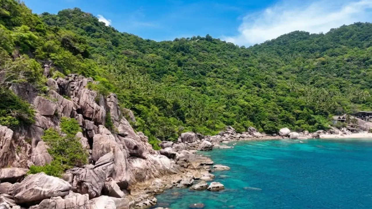 Mango Bay - Best for Remote Adventure